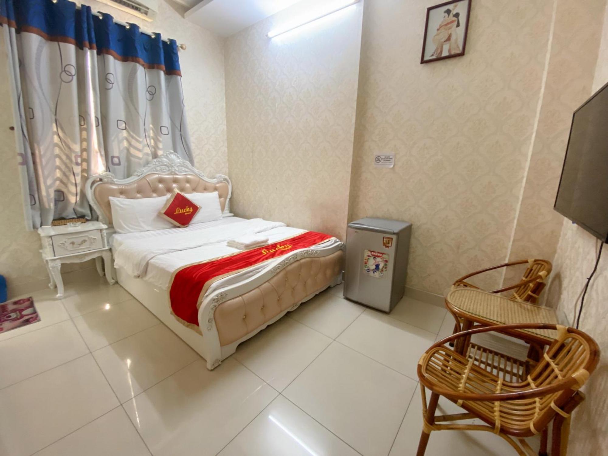 Lucky Hotel Хошимин Экстерьер фото