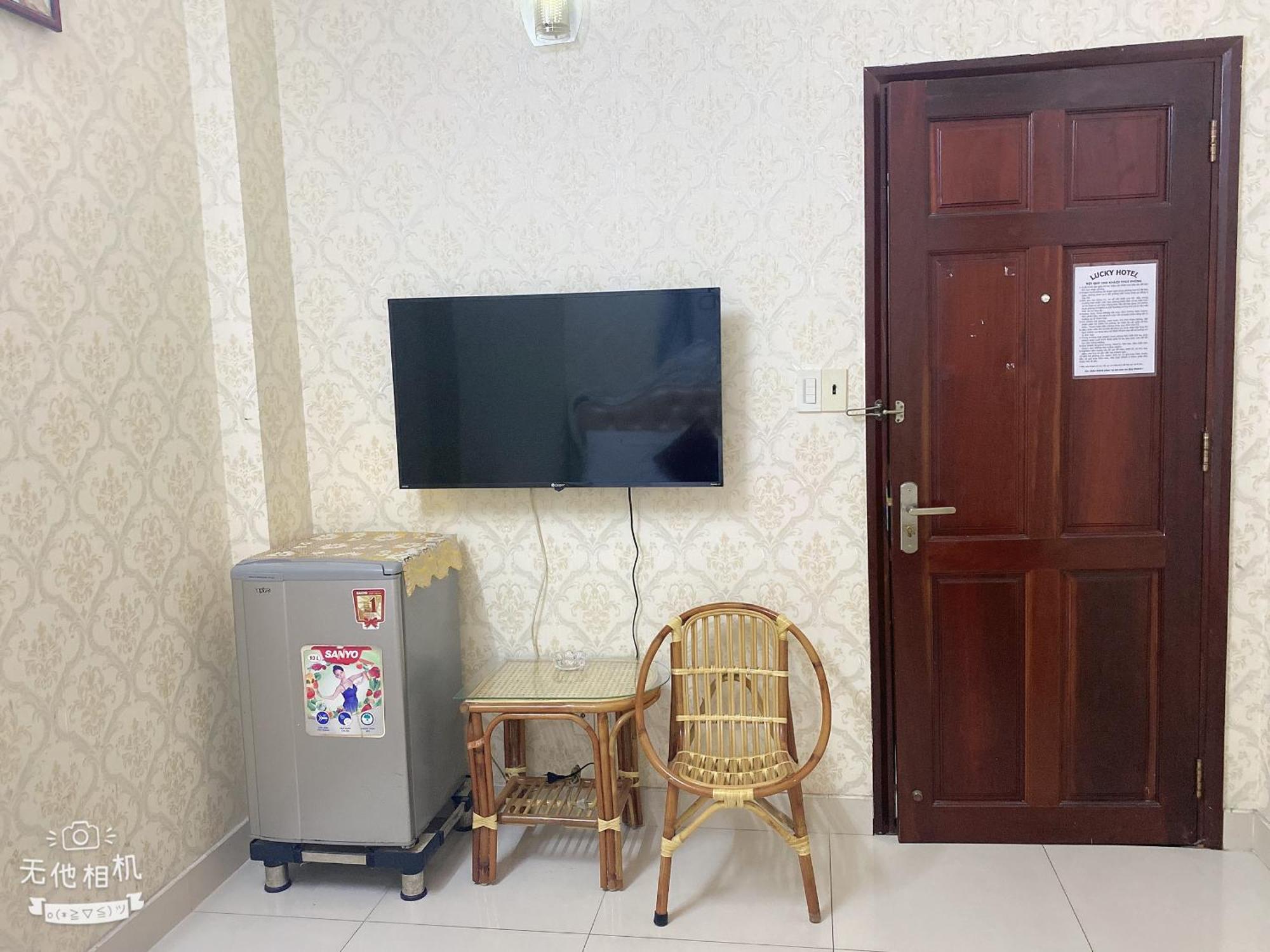 Lucky Hotel Хошимин Экстерьер фото